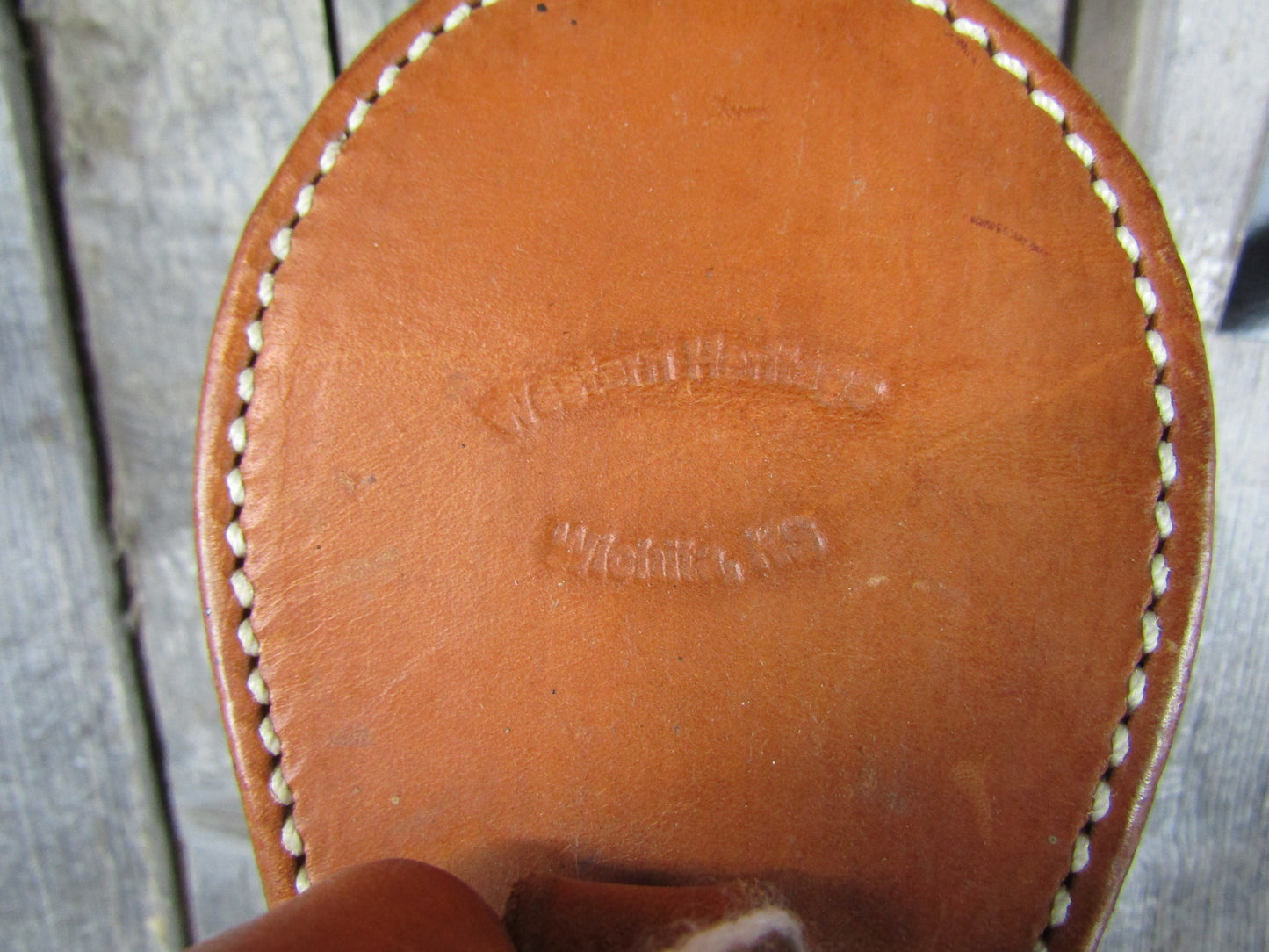 Western Heritage Medium Oil Breastcollar- NEW!