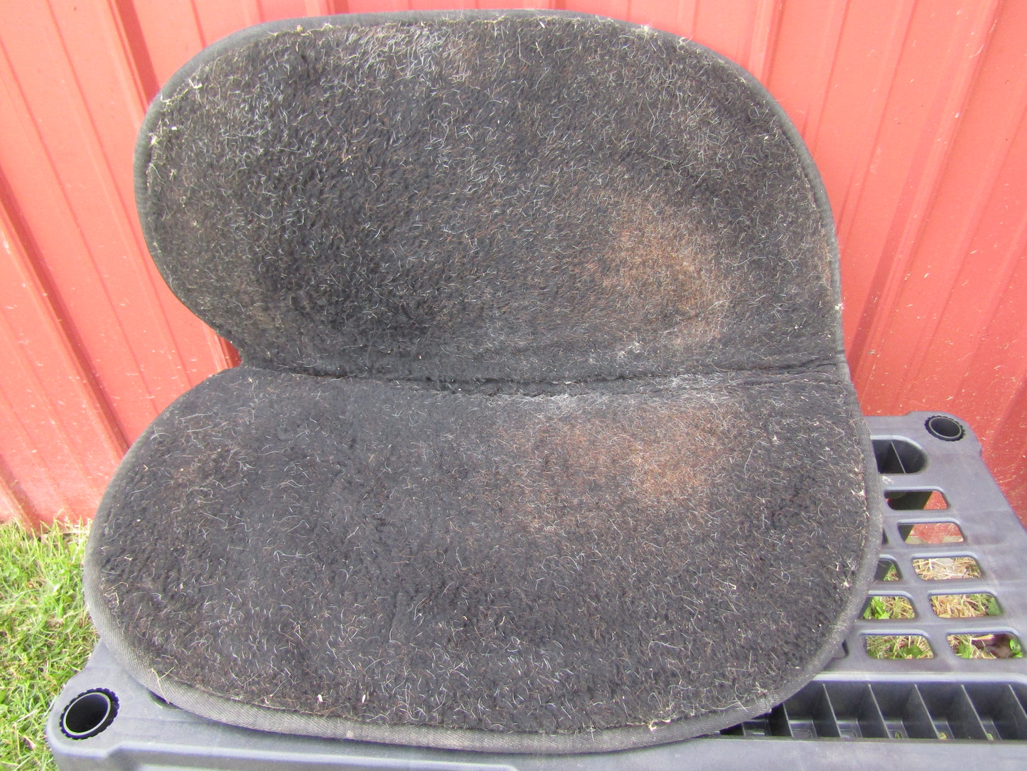 Tuffy Brand Round Skirt Fleece Saddle Pad - Used