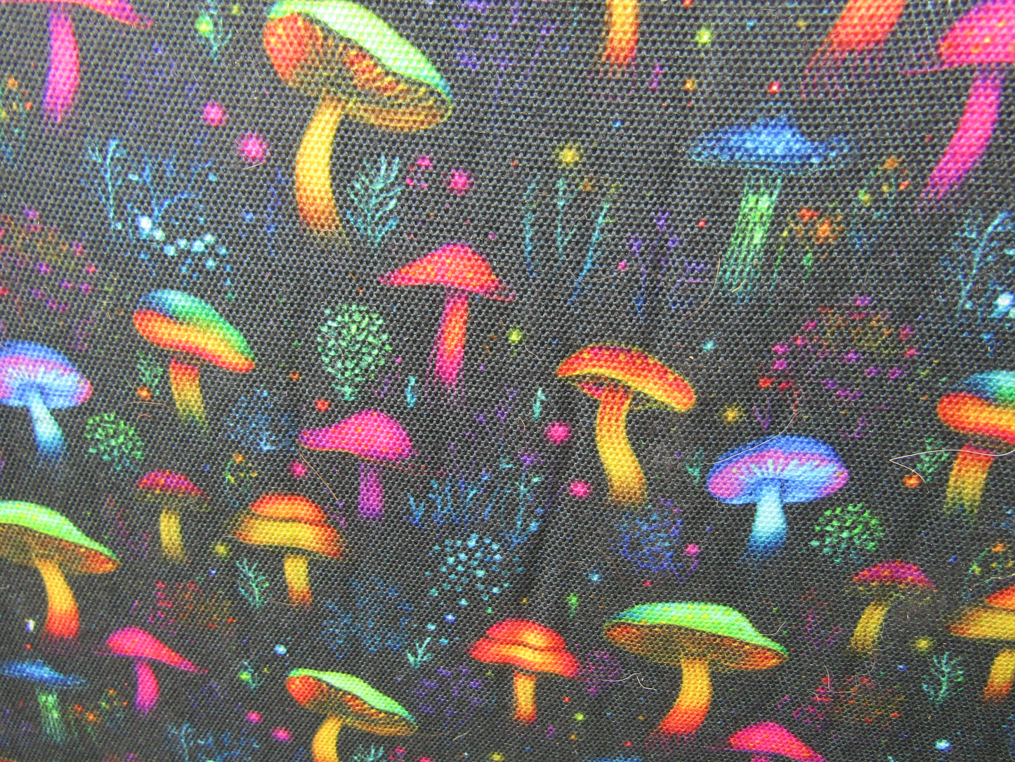 Hot Headstalls Neon Shrooms Wool Saddle Pad 30x30x3/4- NEW