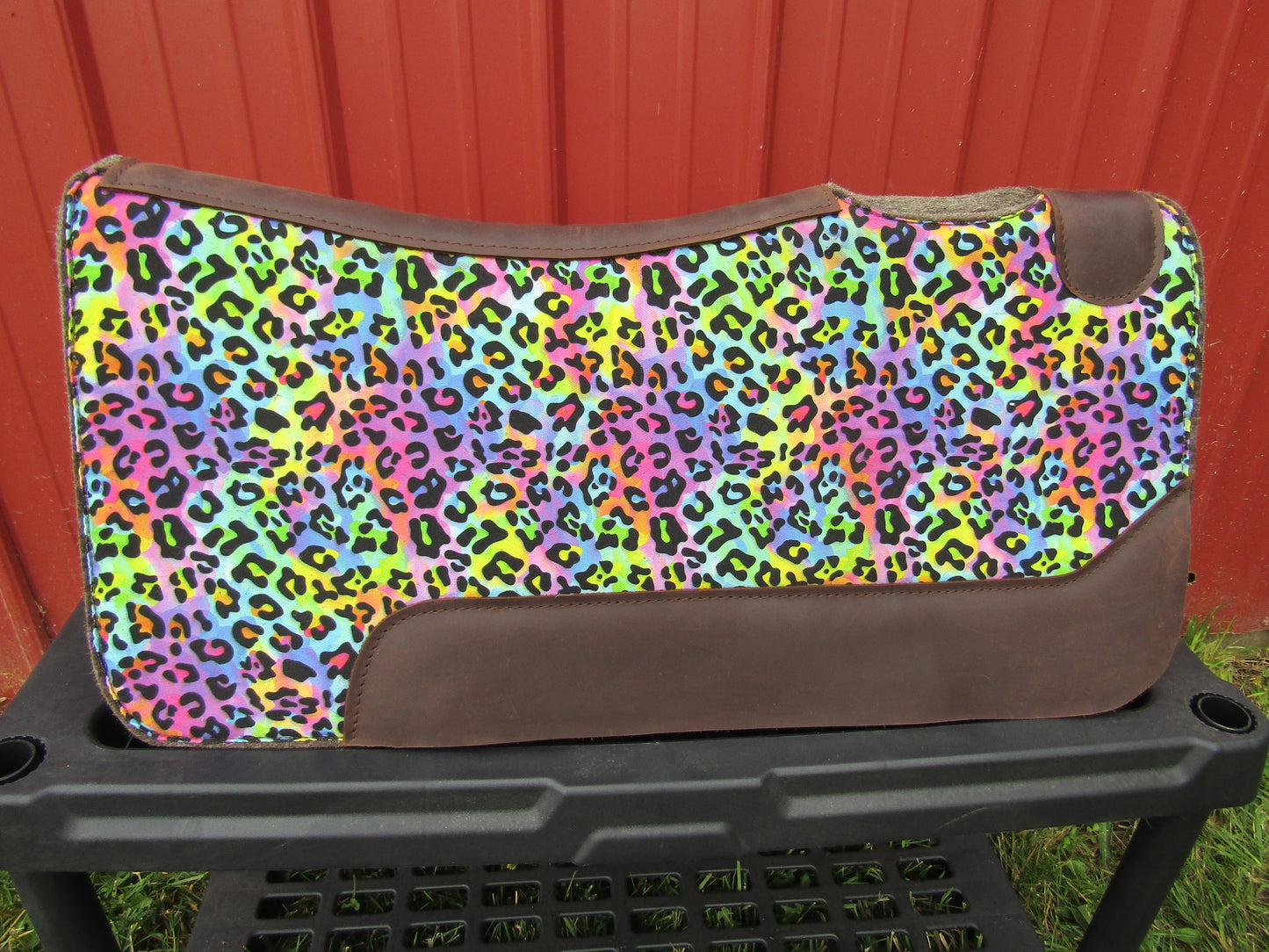 Hot Headstalls Rainbow Cheetah Wool Saddle Pad 30x30- NEW