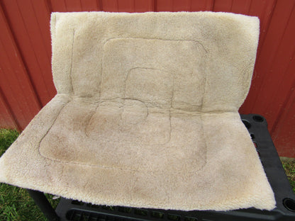 Heavy Duty Western Saddle with fleece 32x30x1"