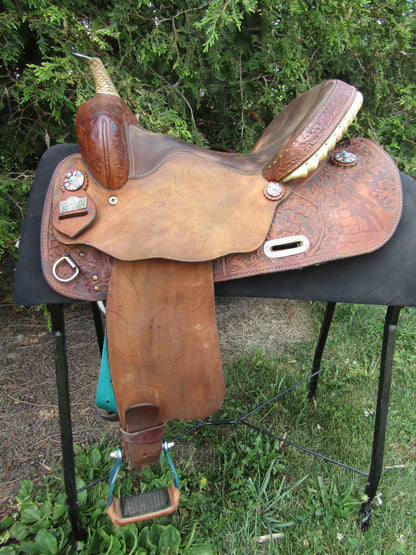 15" Bighorn Barrel Saddle model 1561