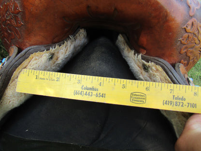 15" Bighorn Barrel Saddle model 1561
