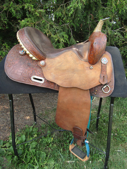 15" Bighorn Barrel Saddle model 1561