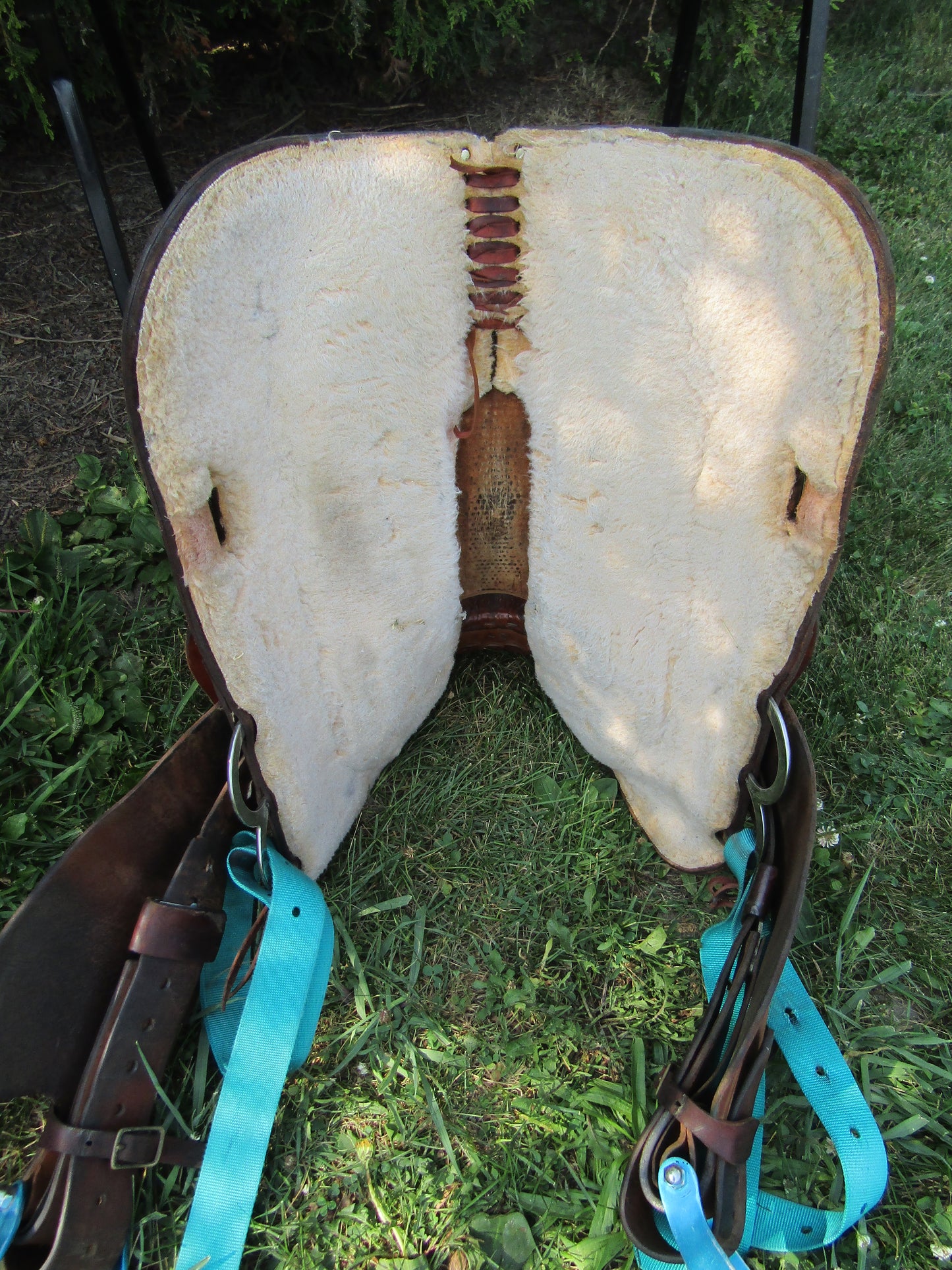 15" Bighorn Barrel Saddle model 1561